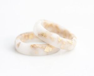 ANILLO DE RESINA DE ALTA Calidad Impermeable Hermoso Anillo de resina natural Anillo de moda Venta al por mayor Natural Mejor calidad Colourfinishg - Product Image 4