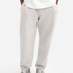 Pantalones de chándal estilo callejero con ajuste relajado y puños acanalados Pantalones de chándal clásicos con tela suave y silueta informal - Product Image 4