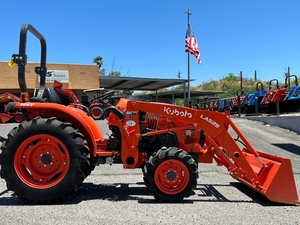 Vente en gros Tracteur Kubota avec chargeur frontal et accessoires pour pelleteuse Chargeur complet sur pneus neuf d'occasion avec composants centraux - Product Image 4
