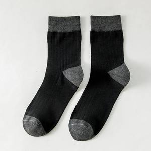 5 paires de chaussettes pour hommes, respirantes, confortables, décontractées, à la cheville, bloc de couleurs, douces, absorbant la sueur, de haute qualité, à la mode - Product Image 3