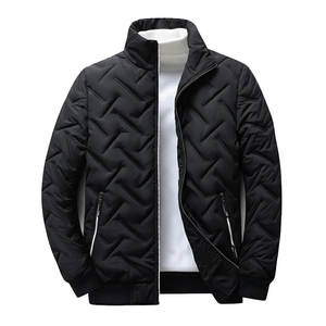 Chaqueta Acolchada Transpirable de Secado Rápido para Hombre con Diseño de Costuras Personalizadas, Cuello Alto y Cierre de Cremallera, Abrigo Cálido para Invierno - Product Image 5