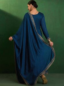 Vêtements de mariage CP Vichitra avec broderie Salwar Costume Fabricant de l'Inde au fournisseur le plus bas - Product Image 2