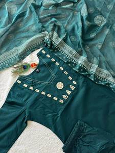 ชุดคุर्ติ/คุर्ตาผ้าไหมจอร์เจตต์สีมอร์ฟิชสุดหรู ปักลายหนัก คอทรงสกู๊ป สำหรับงานปาร์ตี้สไตล์อินเดียสำหรับผู้หญิง - Product Image 6