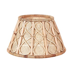 Collar de Árbol de Navidad de Ratán Sostenible al por Mayor, Tejido Abierto Hecho a Mano, Cubierta Natural para Base de Árbol, Proveedor al por Mayor para Decoración Navideña - Product Image 1