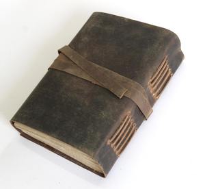 Agenda en cuir de buffle de luxe personnalisé pour entreprise, design en relief en forme de cœur, avec des cordons en cuir, reliure cousue, papier non ligné - Product Image 4