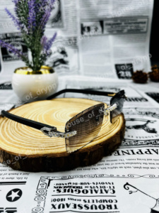 แว่นกันแดดทรงเหลี่ยมไร้กรอบประดับเพชรโมอิสซาไนต์สุดหรู ดีไซน์เนอร์แบรนด์ดัง สำหรับผู้ชายและผู้หญิง สวมใส่ไปงานปาร์ตี้ - Product Image 3