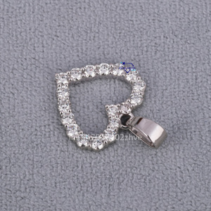 Pendentif en or blanc 14 carats cultivé en laboratoire avec diamant taille ronde Design glacé Style Hip Hop exclusif Motif de coeur à la mode Femmes Fêtes pour hommes - Product Image 4