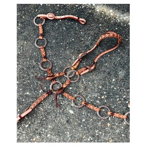 Juego de tachuelas de cuero occidental High on Demand con Riendas de cuello de pecho duraderas para entrenamiento de caballos de la India - Product Image 1