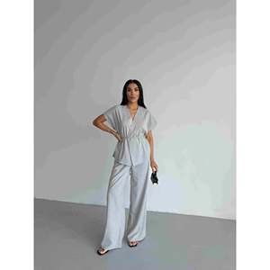 Conjunto de Chaleco para Mujer 2520, Chalecos Elegantes para un Estilo Perfecto - Product Image 3