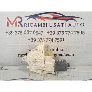 MOTORINO RAZAVETTER DELANTERO IZQUIERDO MERCEDES Clase C Sedán W204 A2048200142 651912 (07>) - Product Image 1