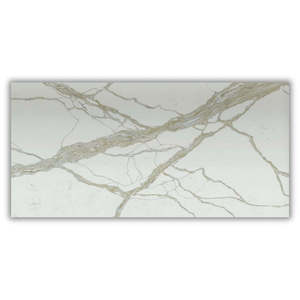 Fontaine en or Unionstone avec composition en cristal de quartz, design moderne pour application murale - Product Image 3