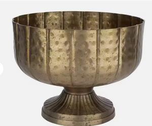 Vase à fleurs en métal de bonne qualité antique vintage en laiton martelé de couleur pour la décoration de jardin à la maison - Product Image 4