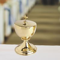 Calice en laiton massif poli Ciboire et Paten 3 pièces pour la sainte communion cérémonie de messe décor d'église approvisionnement religieux