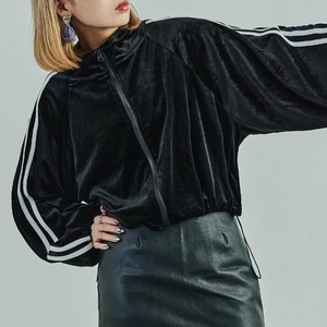 Sweat à capuche en velours chaud et doux avec un look haut de gamme, coupe confortable, sweats à capuche pour femmes 2026 / Tissu en velours de haute qualité, sweats à capuche pour femmes 2026 - Product Image 5