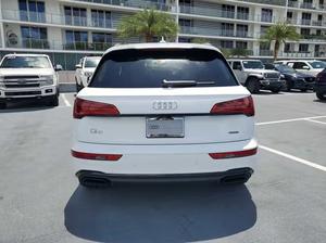 Audi Q5 Premium S line SUV 2025 USADO Disponible para mano izquierda y derecha - Product Image 4