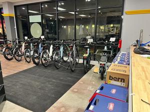 Bicicletas eléctricas para adultos, bicicleta eléctrica con motor dual AWD de 6000W de potencia máxima, neumático grueso de 26 pulgadas, batería de 52V 26AH, freno hidráulico dual. - Product Image 4