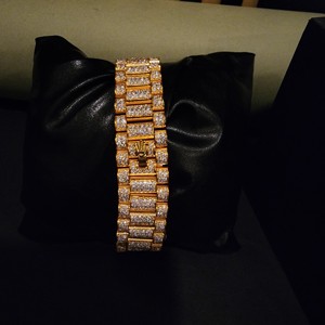 Montre de luxe à cadran romain, ton jaune, diamant moissanite, entièrement sertie, style président, bracelet en acier inoxydable, mouvement ETA, unisexe - Product Image 6
