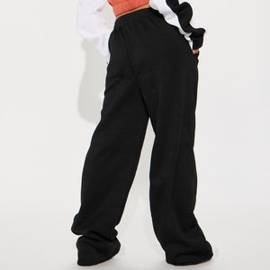 Conjunto Deportivo de Mujer Personalizable 2024, Pantalones Cortos de Invierno, Bordado Sólido, 380 Gsm, 100% Algodón, con Cierre - Product Image 6