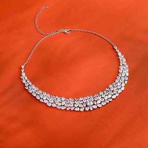 Collier en argent avec cristaux Elara - Product Image 1