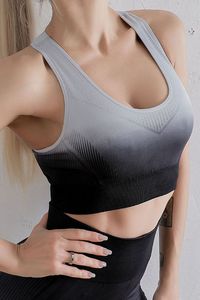Soutien-gorge de sport résistant à l'eau taille haute avec logo personnalisé ensemble de fitness de couleur unie yoga vêtements de sport pour femmes teints - Product Image 3