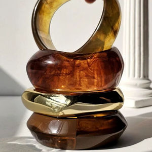 Hermoso Bangal de Resina Hecho a Mano de Alta Calidad, Resistente al Agua, para Uso Diario, Fiestas, Festivales, Bodas, Regalos - Product Image 1