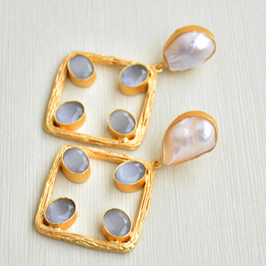 Aros de Latón Chapados en Oro al por Mayor, Perla Genuina, Cristal Curativo, Acabado de Latón Antiguo, Estilo Moderno, Premium, Listo para B2B - Product Image 4