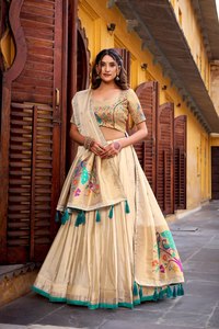 Listo para comprar: El lehenga choli nupcial más atractivo con diseño elegante, especial para la temporada de bodas, con lona y cancan. - Product Image 4