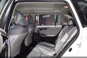 Auto de Gasolina 2025 en Oferta para <span class=keywords><strong>Toyota</strong></span> <span class=keywords><strong>RAV4</strong></span> 2.0L 4WD SUV Corolla Cross, Auto de Combustible de Lujo de Alta Calidad Apto para Adultos - Product Image 5