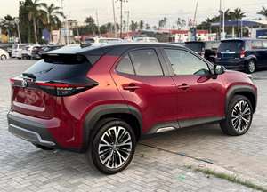 TOYOTAS YARIS USADOS, SUV Cross, Gasolina, Disponibles con Volante a la Izquierda y a la Derecha - Product Image 2