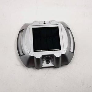 Carretera Asfalto Calzada Camino Escalera Cubierta Muelle Luz Solar Powered LED Road Stud - Product Image 2