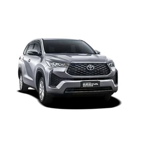 Fiable pour Toyota Innova Hycross Pre-owned Excellent état Intérieur foncé Sièges en cuir Pneus FWD R19 Hybrid Fuel Automatic - Product Image 5