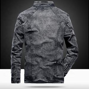 Chaqueta vaquera para hombre con estilo lavado, construcción reforzada, forro cómodo y un look urbano moderno. - Product Image 3