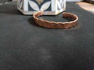 Bracelet en cuivre pur tressé à maillons plats, design torsadé, anti-arthrite, soulagement de la douleur, bien-être unisexe, thérapie, soutien des articulations - Product Image 3