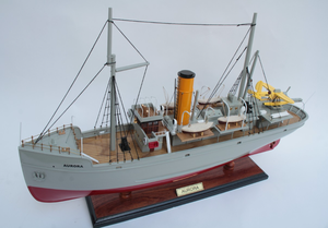 Aurora เรือโมเดลไม้สไตล์การเดินเรืองานฝีมือไม้สนคุณภาพสูงจัดส่งรวดเร็วทำในเวียดนามจำนวนเท่าใดก็ได้รับการต้อนรับ - Product Image 2