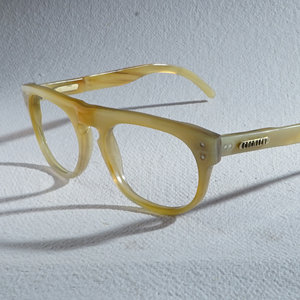 Nouvelle paire de lunettes en corne de designer avec plusieurs options de design fabriquée avec de la corne animale naturelle Fabrication directe en gros - Product Image 5