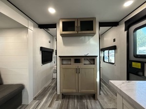 Nouvelle caravane Jayco Jay F-l-i-g-h-t Slx 265BHS 2026 prête à la vente - Product Image 3