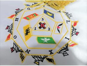Tablier artisanal du rite écossais 32e degré maçonnique brodé à la main au point de croix et à la couture - Product Image 5