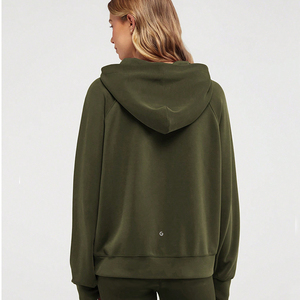 Vente en gros ODM/OEM de puls pour hommes et femmes Sweats à capuche demi-fermeture éclair avec impression personnalisée logo sur le devant tissu tricoté doublé en coton saison d'automne - Product Image 3