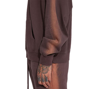 เสื้อมีฮู้ดแบบสวมหัวไหล่ขนแกะ300 GSM สีน้ำตาลสำหรับผู้ชายออกแบบได้ตามต้องการพร้อมสเปรย์ล้างด้านข้าง - Product Image 4