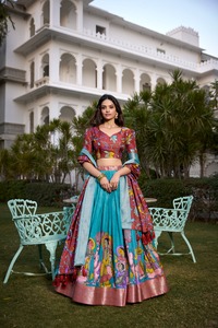 Nuevo Lehenga Choli Exclusivo Estampado (Kalamkari) con Borde de Tejido Zari, Vestido de Novia de Tela de Red para Bodas y Fiestas, Formal, de Secado Rápido, para Todas las Estaciones - Product Image 3