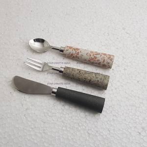 Nuevo estilo decorativo antiguo acabado mango de madera queso juego de cubiertos Royal Home cocina uso mayorista - Product Image 2