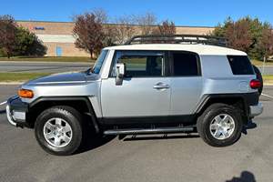 TOYOTA FJ CRUISER d'occasion 2008, conduite à gauche/droite - Product Image 4