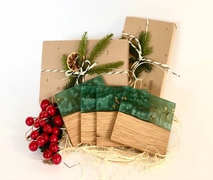 Sous-verres durables en bois avec conception en résine époxy pour le thé, le café et la bière - Product Image 4