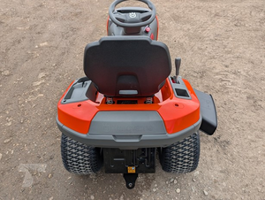 Tondeuse autoportée hydrostatique Husqvarna TS218T 24,5 CV 42 pouces, neuve et d'occasion, modèle 2026, pour jardin, à vendre - Product Image 5
