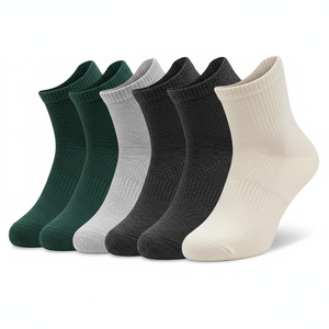 Vente en gros solide noir blanc gris multi-couleurs décontracté chaussettes invisibles saison d'automne logo sur la manchette fabriqué par Black Muliti - Product Image 2