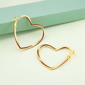 Boucles d'oreilles créoles tendance 187711 pour femme, plaqué or rhodié en forme de cœur, 5g, rubis noir, cadeau de fête, en alliage de zinc - Product Image 1
