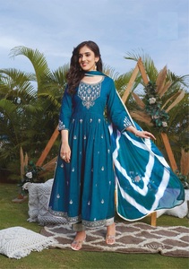 Pure Cotton Nayra Cut avec du fil Work Ready Made collection kurti pour femme - Product Image 4