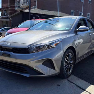 Usado 2023 Ki * a Forte LXS - Product Image 1