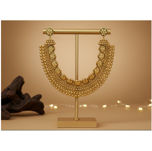 Hermoso collar Roop para uso festivo con detalles hechos a mano y piedras disponibles al mejor precio - Product Image 5