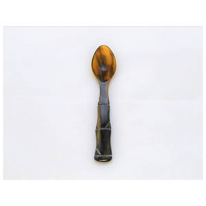 Vente en gros de couverts en corne de buffle avec poignée torsadée pour la table de bonne qualité pour la cuisine et le restaurant - Product Image 2